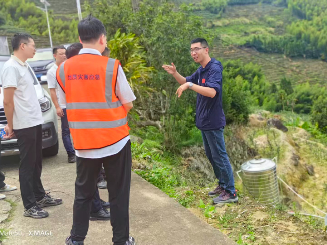 自然资源部专家到漳州指导台风“红霞”期间地灾防御工作